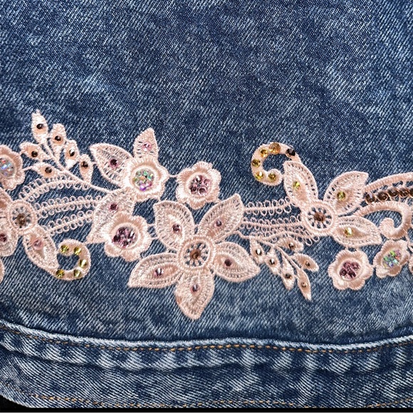 Victorian Embroidered & Appliquéd Jean Jacket - Picture 6 of 13